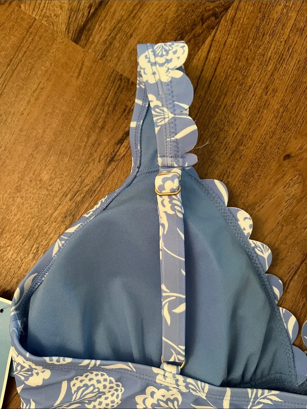 NWT Draper James Dahlia Scalloped Swim Top